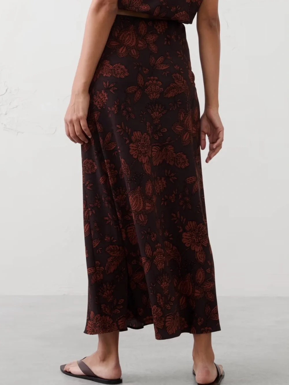 Banana Republic Factory Classic Maxi Skirt Brown Print Size Petite Medium NWT